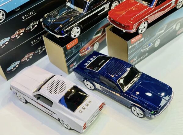 MUSTANG GT vezeték nélküli hangszóró klasszikus autós formájú Bluetooth Micro SD USB FM kihangosító TWS LED fényű hordozható hangszóró WS1967 - Image 2